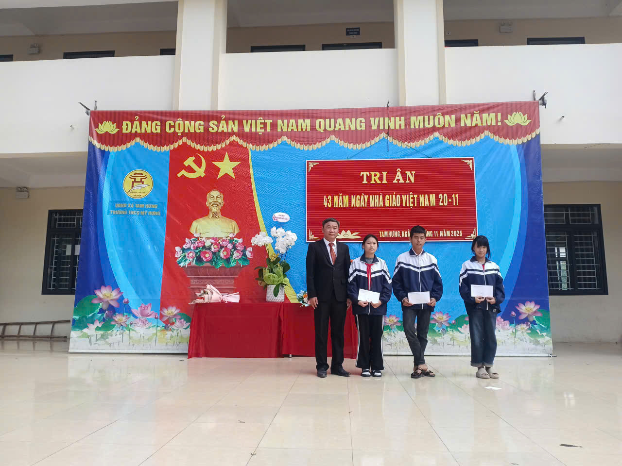 hỗ trợ hs khó khăn