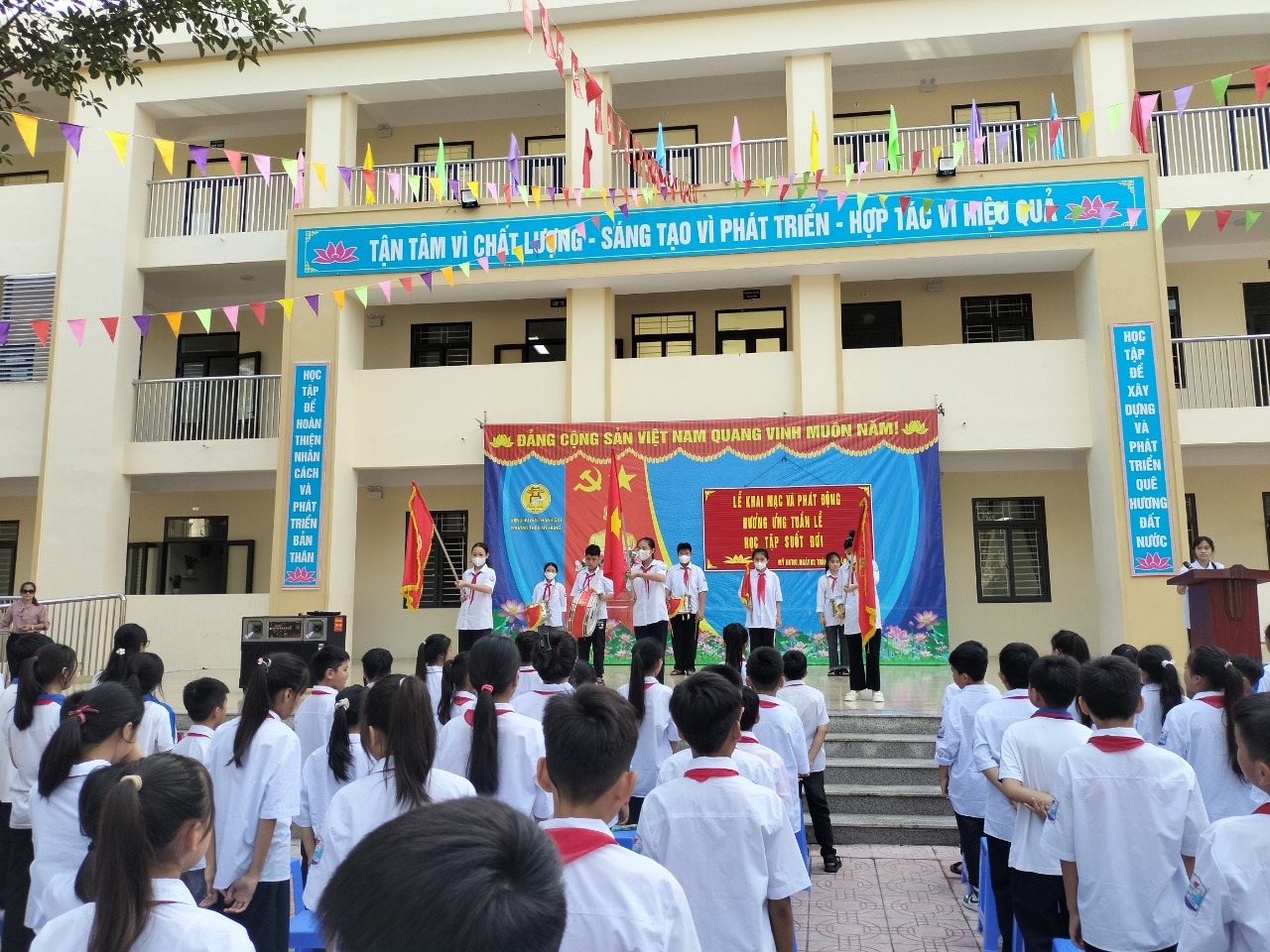 Hưởng ứng tuần lễ học tập suốt đời