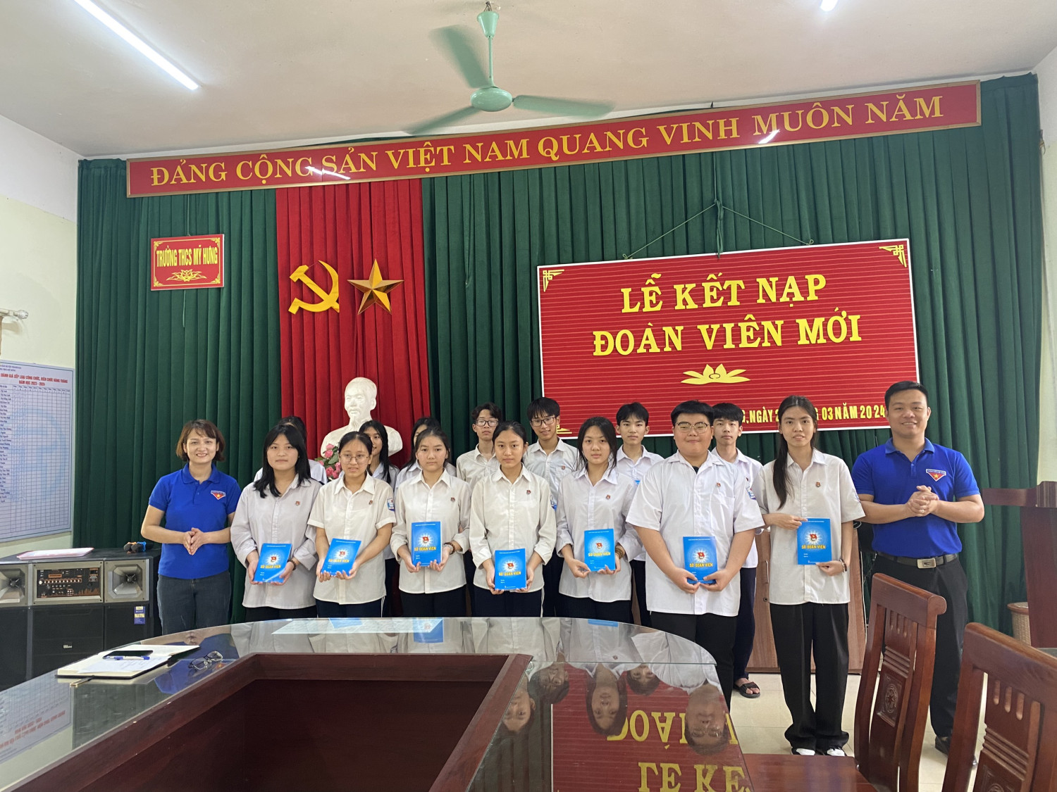 Kết nạp đoàn