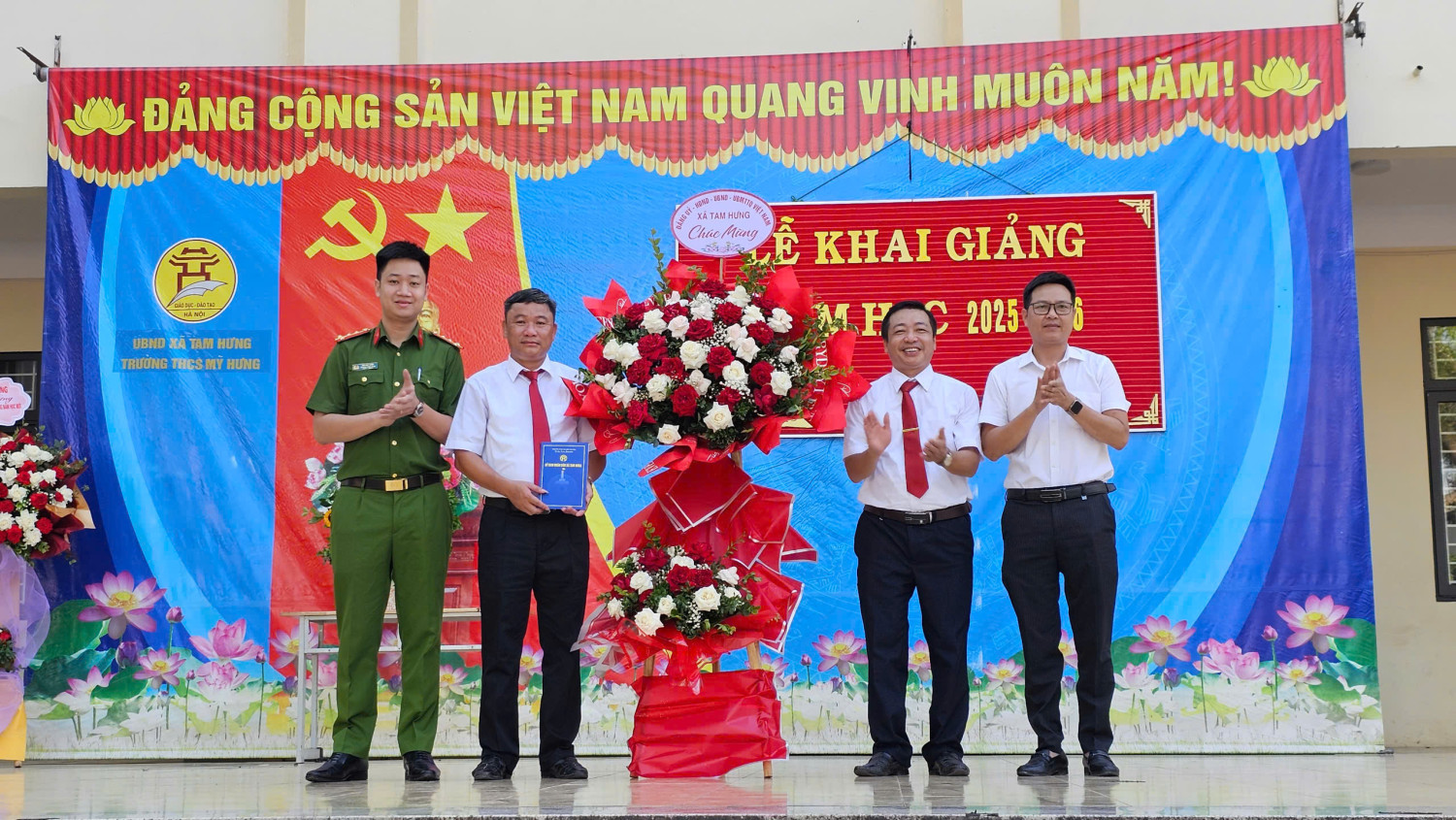 Hoa KG 4