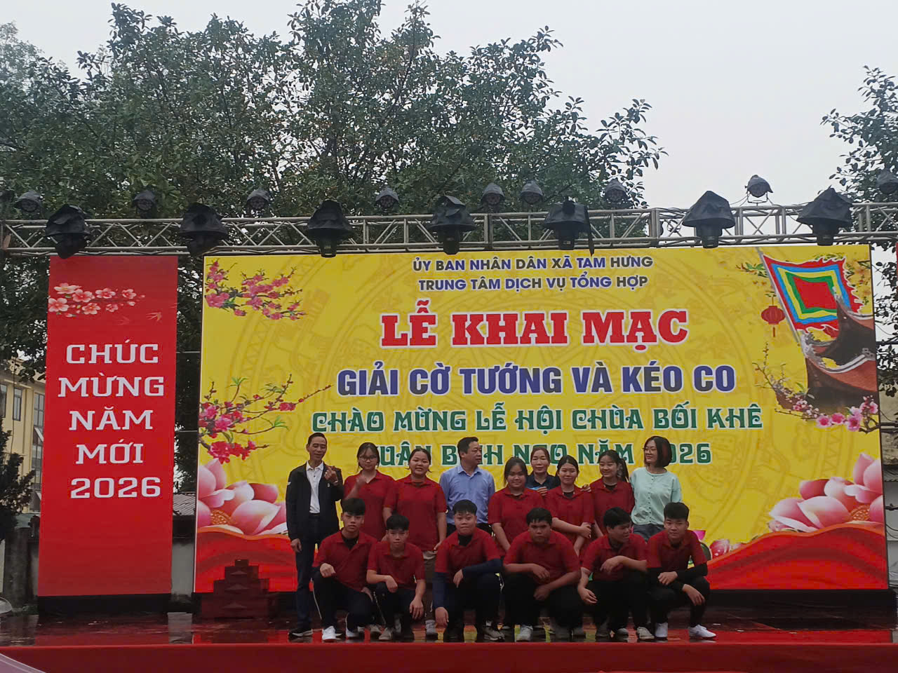 THCS Mỹ Hưng đạt giải Ba môn Kéo co